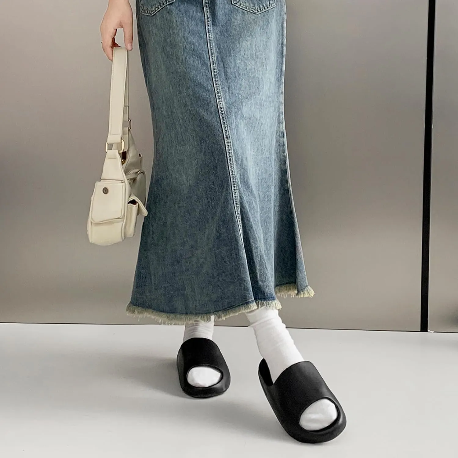 Cloud Slides Unisex, Platform Pillow Slippers Women, Sandals Men With Thick EVA Sole, Lightweight Soft Open Toe Shower Shoes Indoor Outdoor