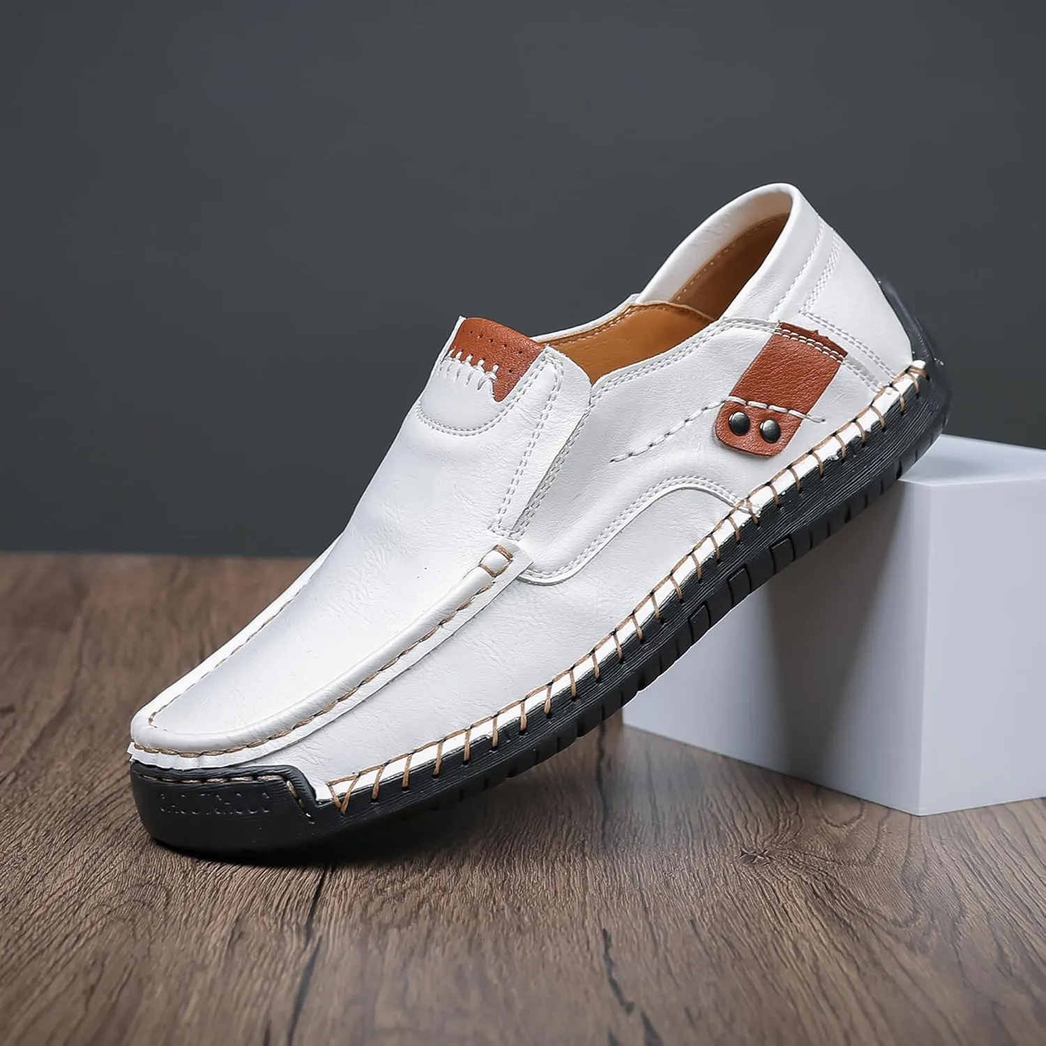 Coramtty Mens Loafers Casual Slip on Shoes Business Moccasins Lightweight Refreshing Classic Slippers Walking Driving Travelling Outdoor