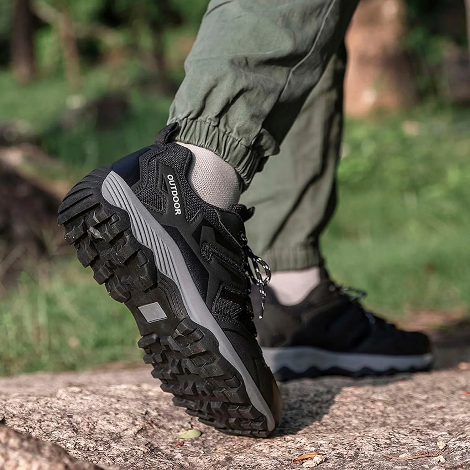 Couple Outdoor Mountaineering Boots, Muddy wading Plush Hiking Shoes, Rubber Sole Breathable Mesh Ankle Shoes, Casual and Fashionable Travel Boots, Anti Slip Sports Shoes