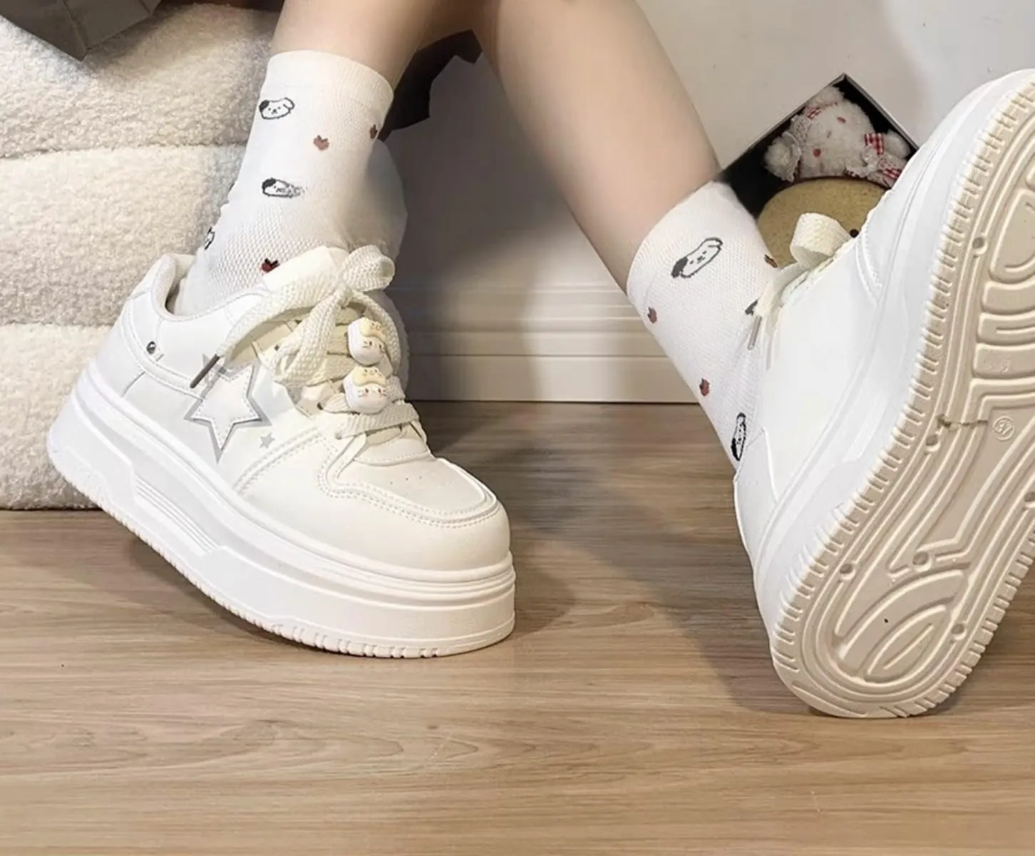 Cute Chunky Sole White Star Shoes Platform Casual Walking Sneakers for Women - Fashion Slip on Sneakers Lace up Aesthetic Shoes Cute Cat Shoelace Kitten Charm
