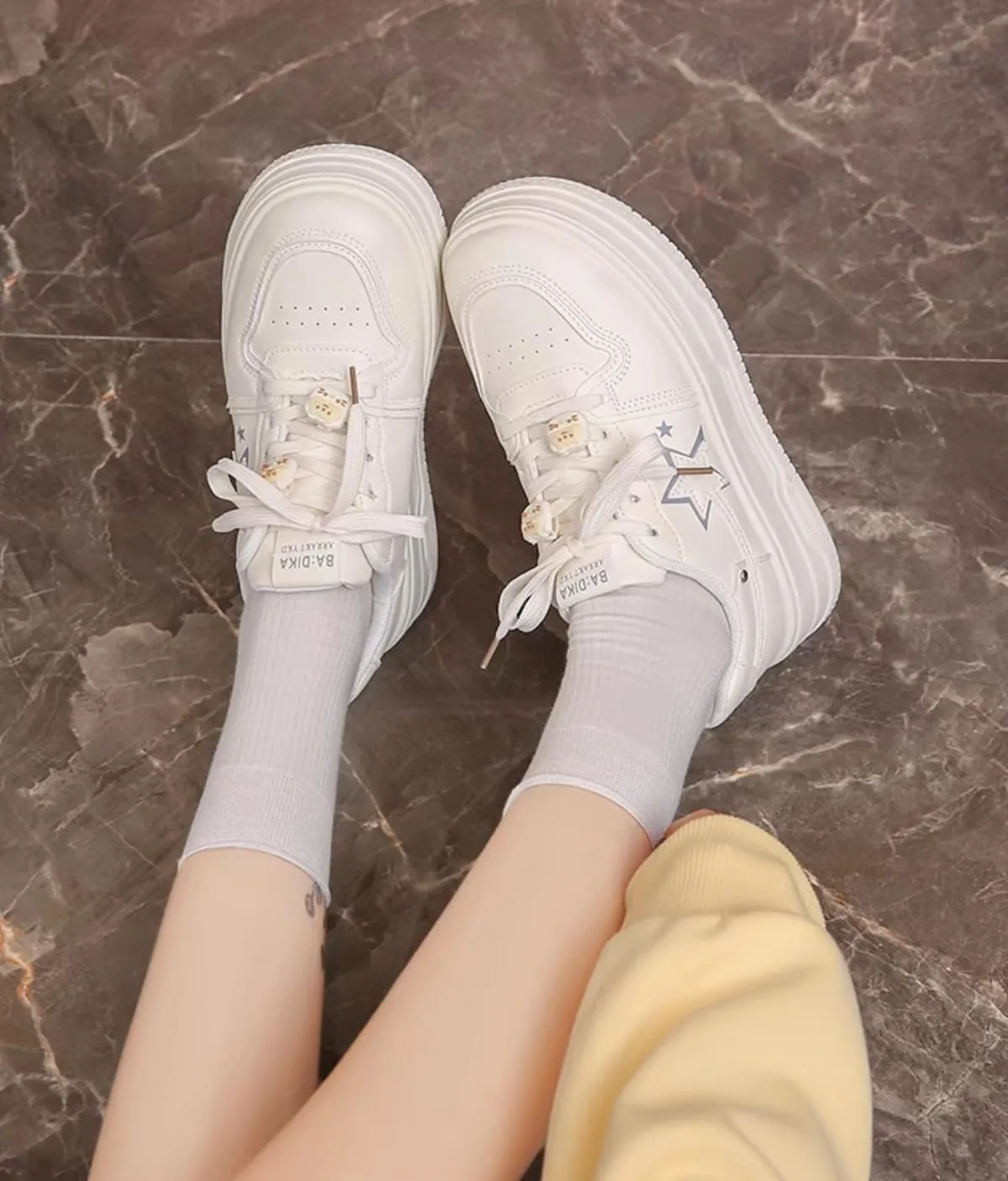Cute Chunky Sole White Star Shoes Platform Casual Walking Sneakers for Women - Fashion Slip on Sneakers Lace up Aesthetic Shoes Cute Cat Shoelace Kitten Charm