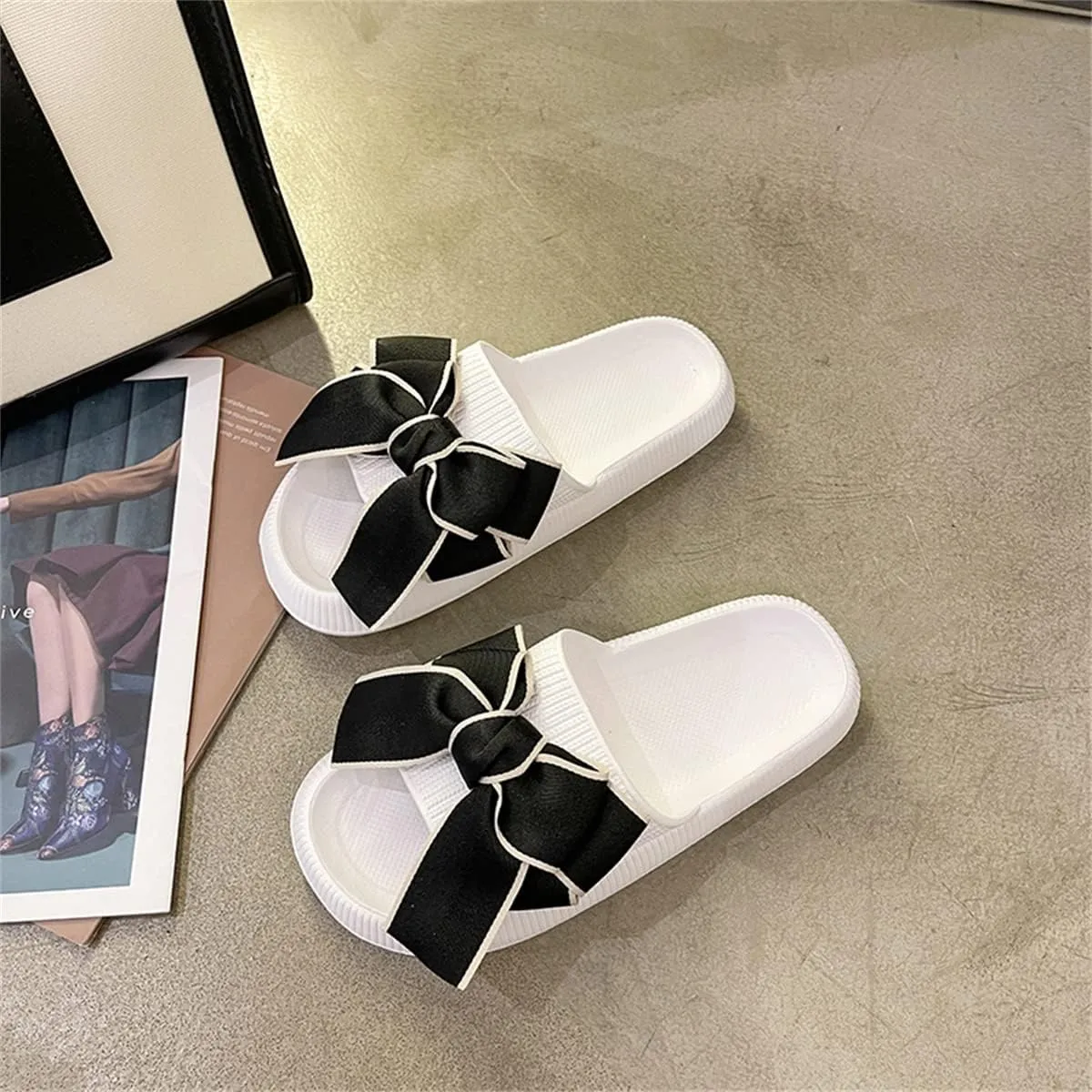 Flower Cloud Sliders for Women Non-Slip Bath Slippers House Quick Drying Slides Pillow Slipper Open Toe Soft Sandals Pink Yellow White Black