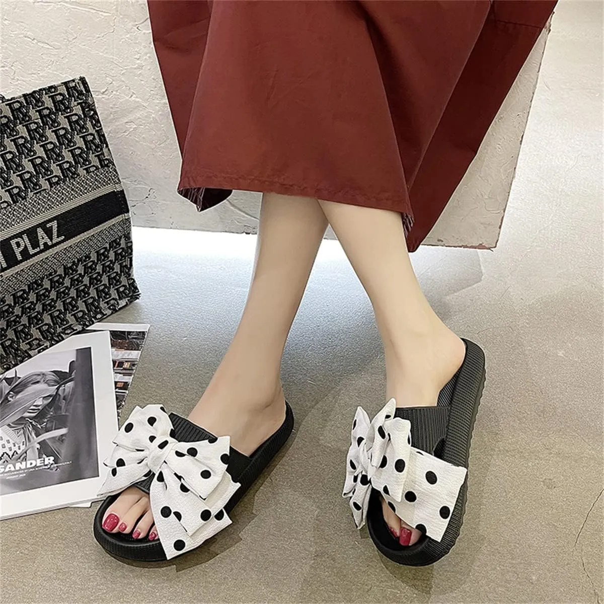 Flower Cloud Sliders for Women Non-Slip Bath Slippers House Quick Drying Slides Pillow Slipper Open Toe Soft Sandals Pink Yellow White Black