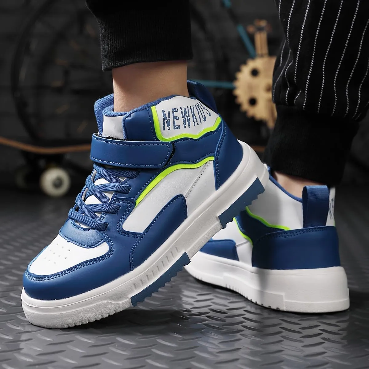 Kids Sneakers for Boys Girls High Top Skate Shoes Unisex-Child Casual Walking Shoes Lightweight Breathable Non-Slip Athletic Shoes