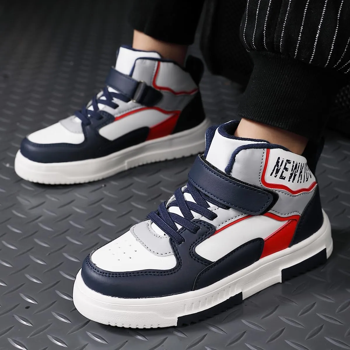 Kids Sneakers for Boys Girls High Top Skate Shoes Unisex-Child Casual Walking Shoes Lightweight Breathable Non-Slip Athletic Shoes