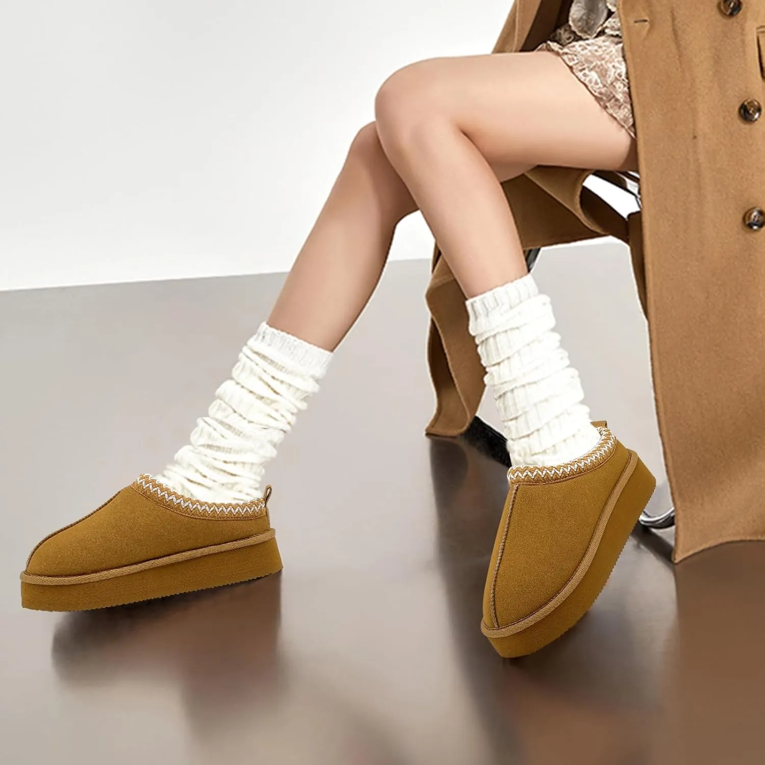 MOLATIN Women's Platform Mini Boots Slippers for Women Winter Furry Shoes Slip on Fur Fleece Lined Suede Short Ankle Boots Anti-Slip Snow House Slippers for Indoor Outdoor