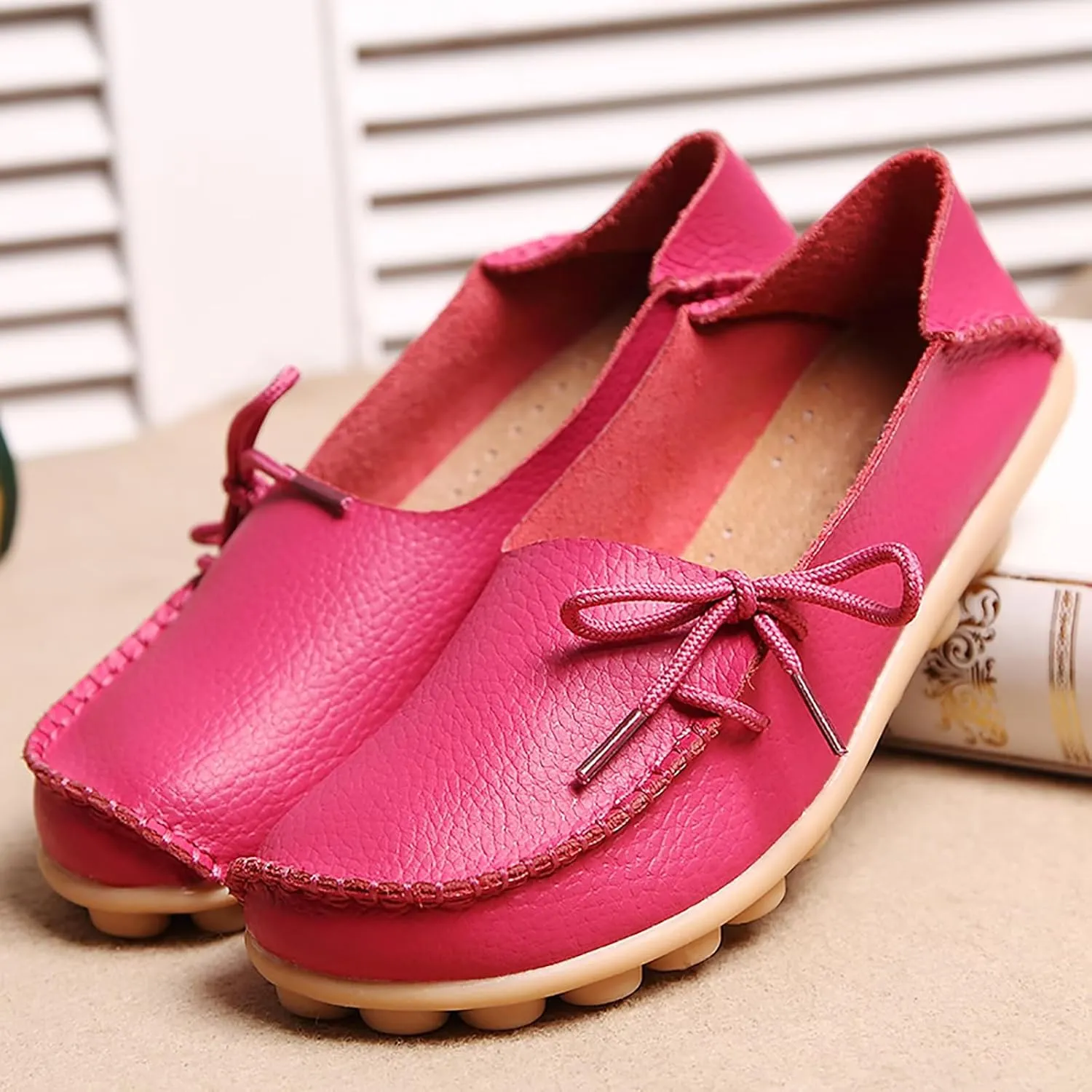 Solaud Women's Driving Moccasins Loafers Casual Round Toe Soft Comfortable Leather Loafers Breathable Slip On Walking Shoes