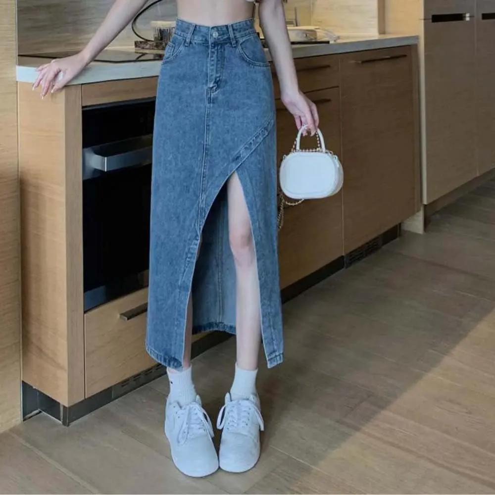 Women High Waist Button Front Split Denim Skirt Casual Maxi Skirt Vintage with Side Slit Detail