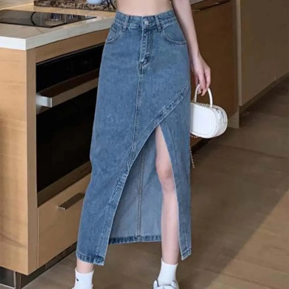 Women High Waist Button Front Split Denim Skirt Casual Maxi Skirt Vintage with Side Slit Detail